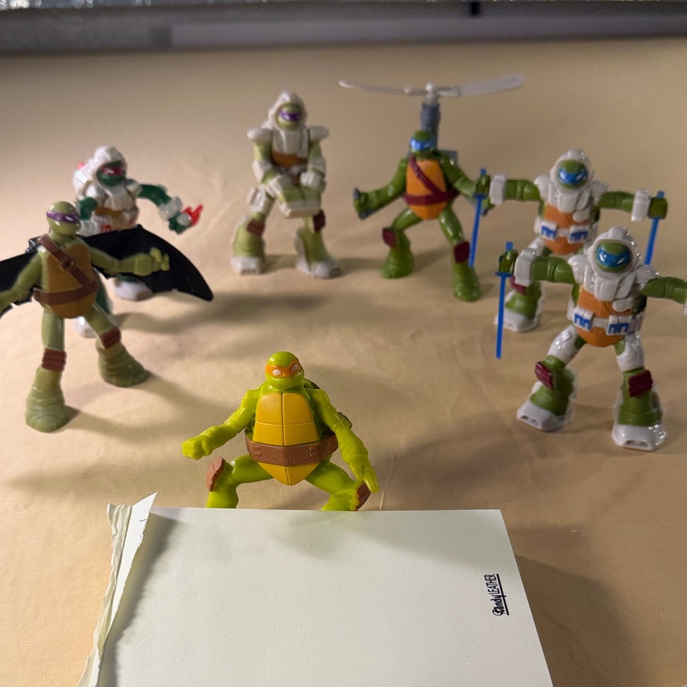 McDonald’s happy meal action figures mutant ninja Turtles seven action figures